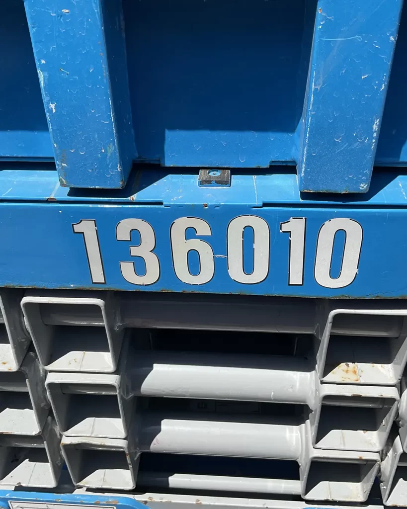 BLUE SCISSOR LIFT, GENIE _ GS-1930(2)