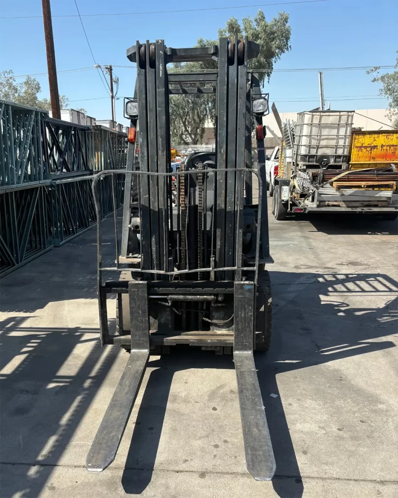 NISSAN FORKLIFT(3)