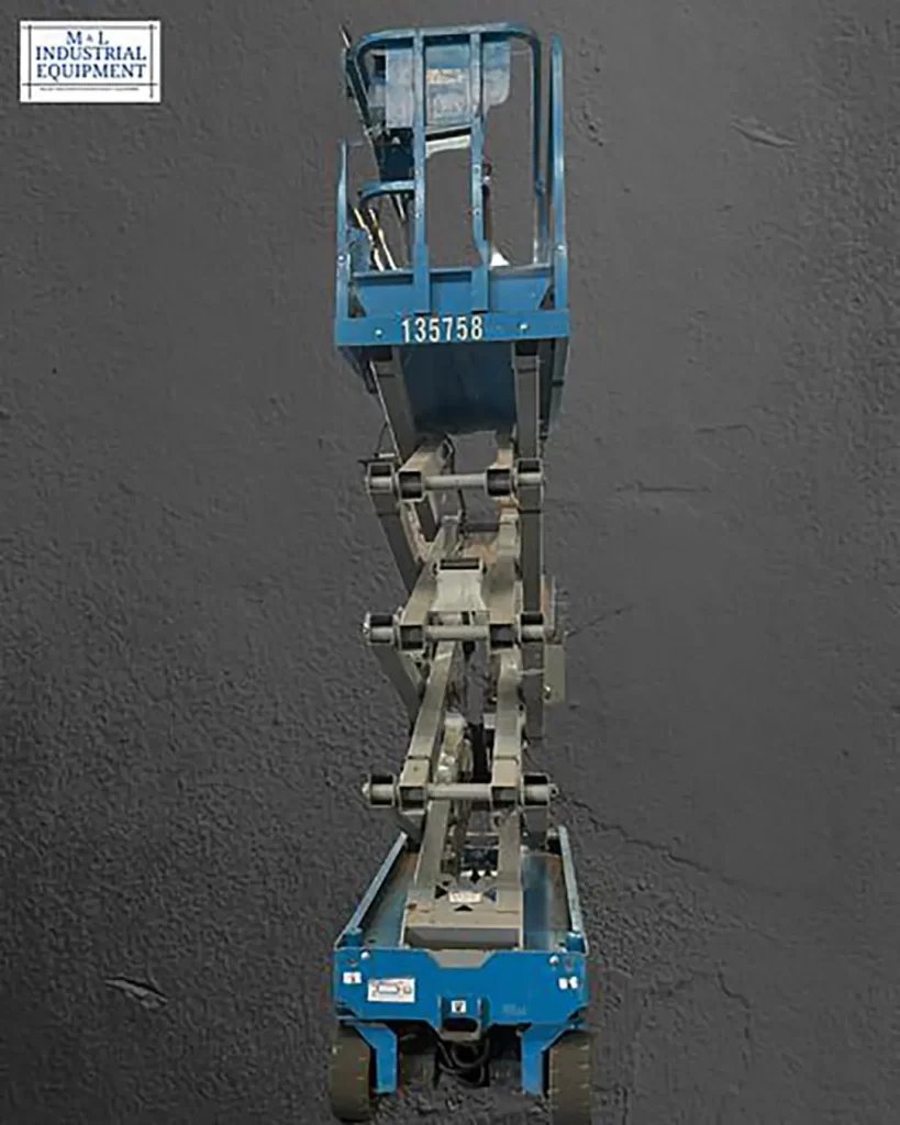 large-used-2014-genie-model-gs-1930-4